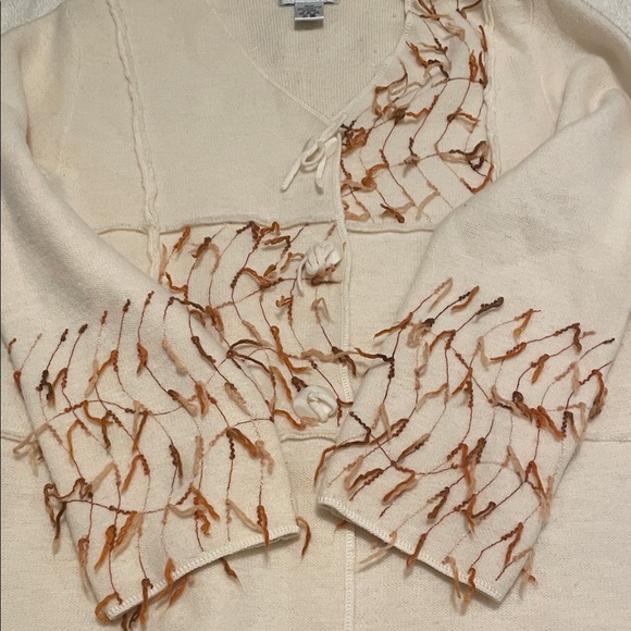 Parkhurst Wool Embrodiered Sweater - Picture 5 of 9